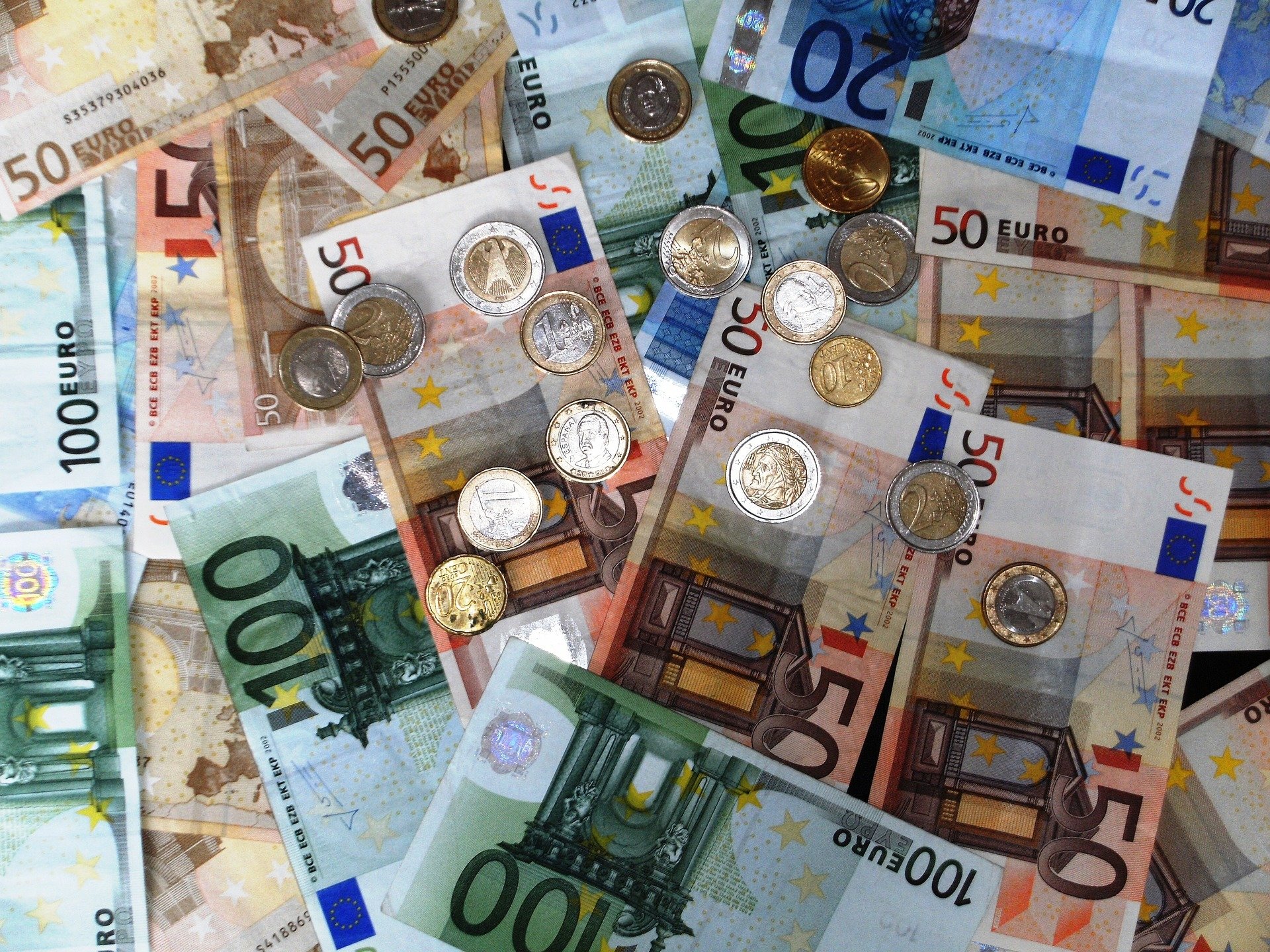 El euro parece que va, pero paso a paso Economía Atlántico Diario