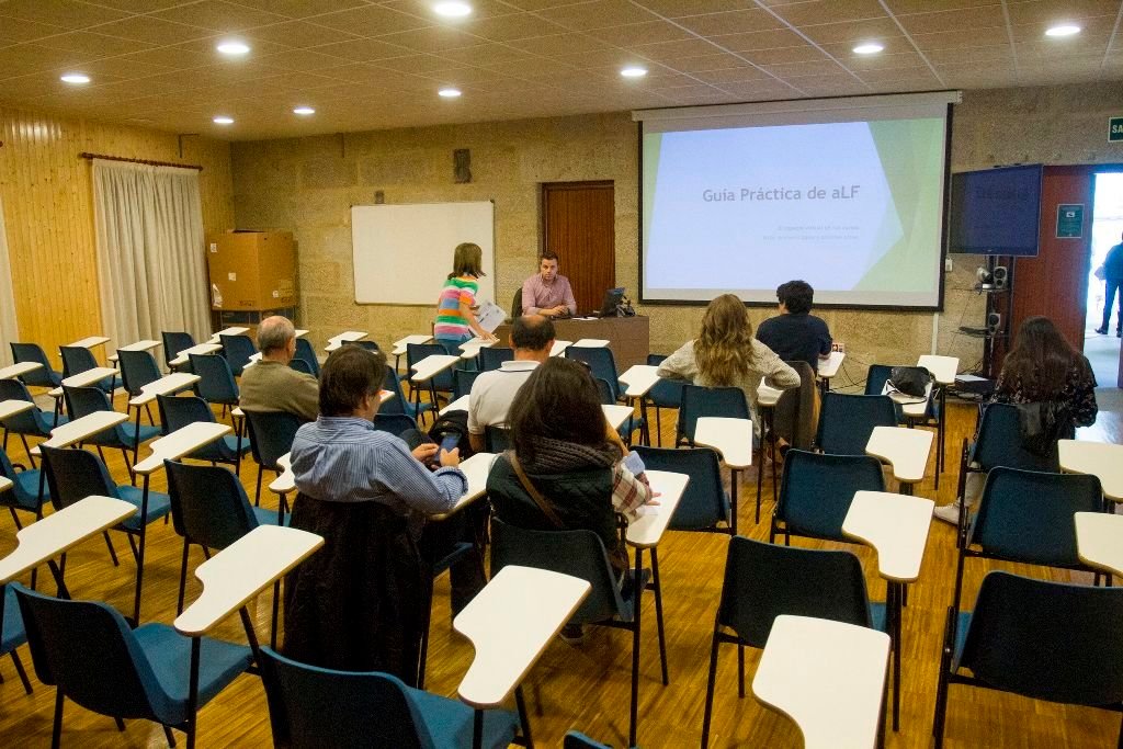 El Aula de Vigo ofreció ayer los actos de acogida a los nuevos alumnos por videoconferencia.
