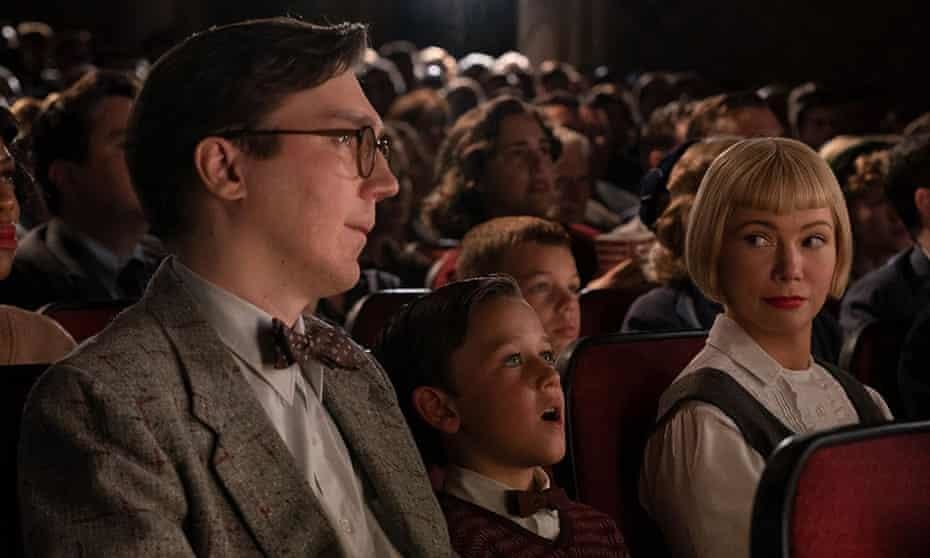 La nueva película de Spielberg y el reestreno de 'Titanic', novedades  destacadas de la...