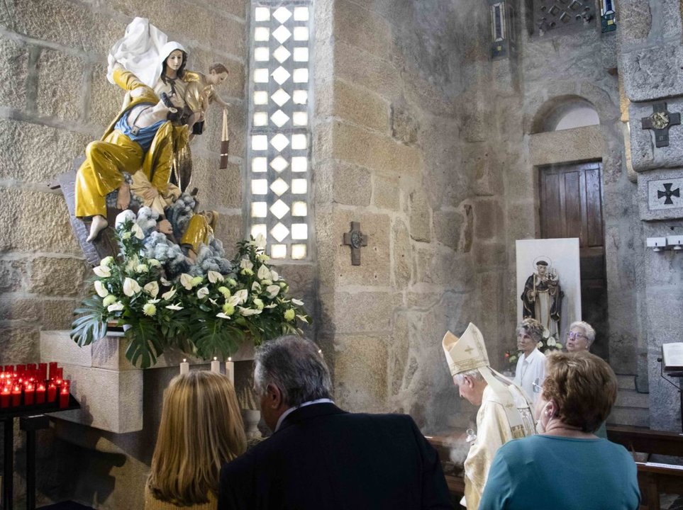 Imagen de la Virgen del Carmen de Panxón, ante la que se hace la ofrenda.