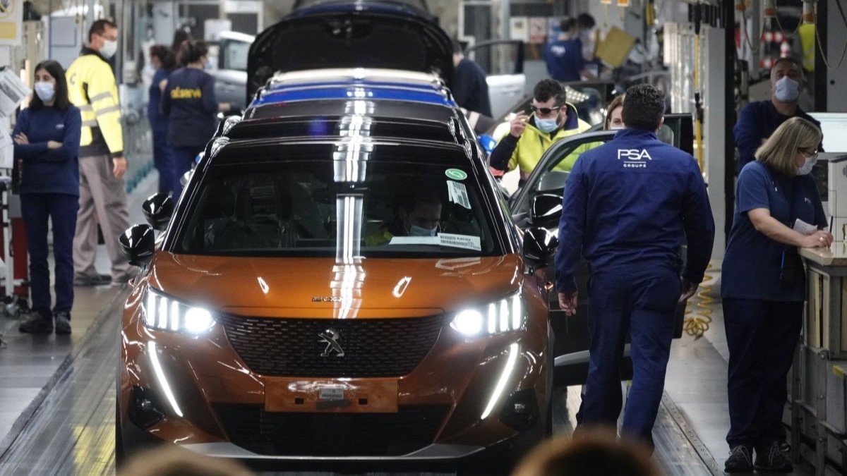El Peugeot 2008 que se fabrica en Vigo es el segundo coche más vendido en España.