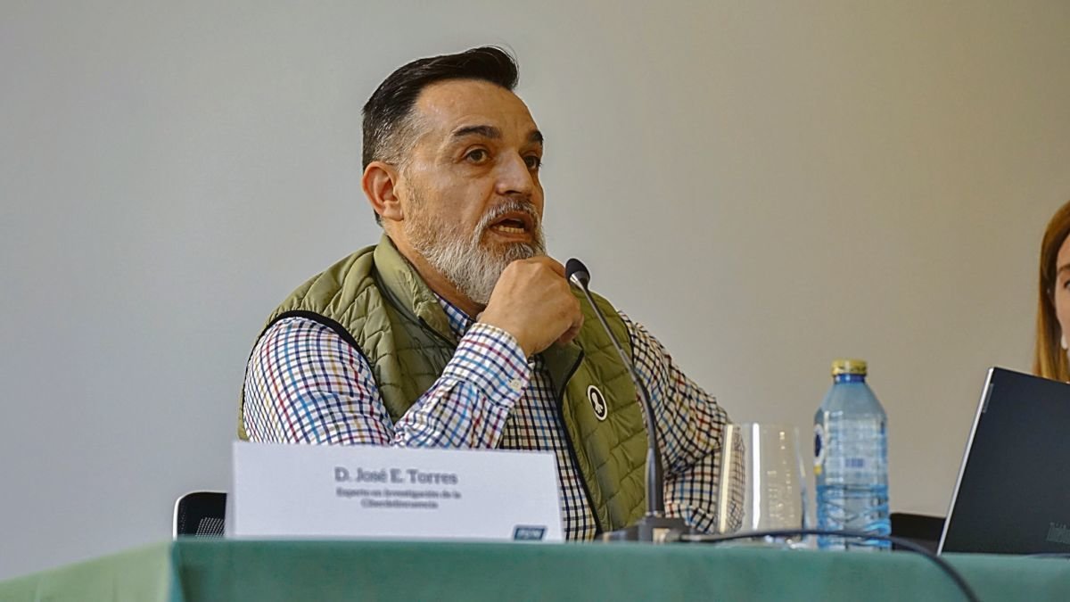 El experto José Torres, en Vigo.