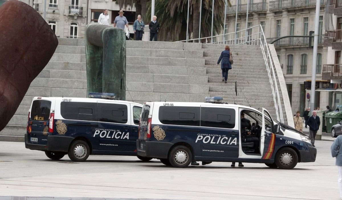 La Policía de Vigo investiga los robos en pisos registrados en los últimos días en la ciudad.